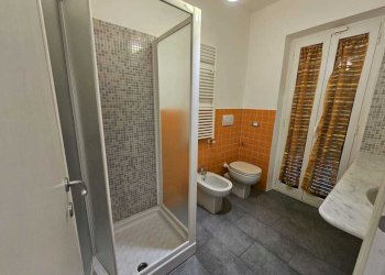 am26.jpg - Porzione di casa Ameglia - foto 15