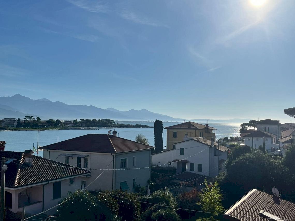 am11.jpg - Appartamento Ameglia - foto 1