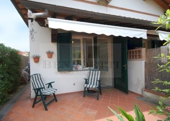 DSC_0052.JPG - Casa indipendente Via Ugo Foscolo 53, Pietrasanta - foto 1