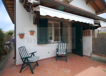 DSC_0053.JPG - Casa indipendente Via Ugo Foscolo 53, Pietrasanta - foto 21