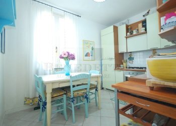 DSC_0066.JPG - Casa indipendente Via Ugo Foscolo 53, Pietrasanta - foto 27