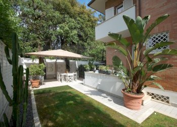 DSC_0077.JPG - Villa Via Lungomare Roma 129, Pietrasanta - foto 3