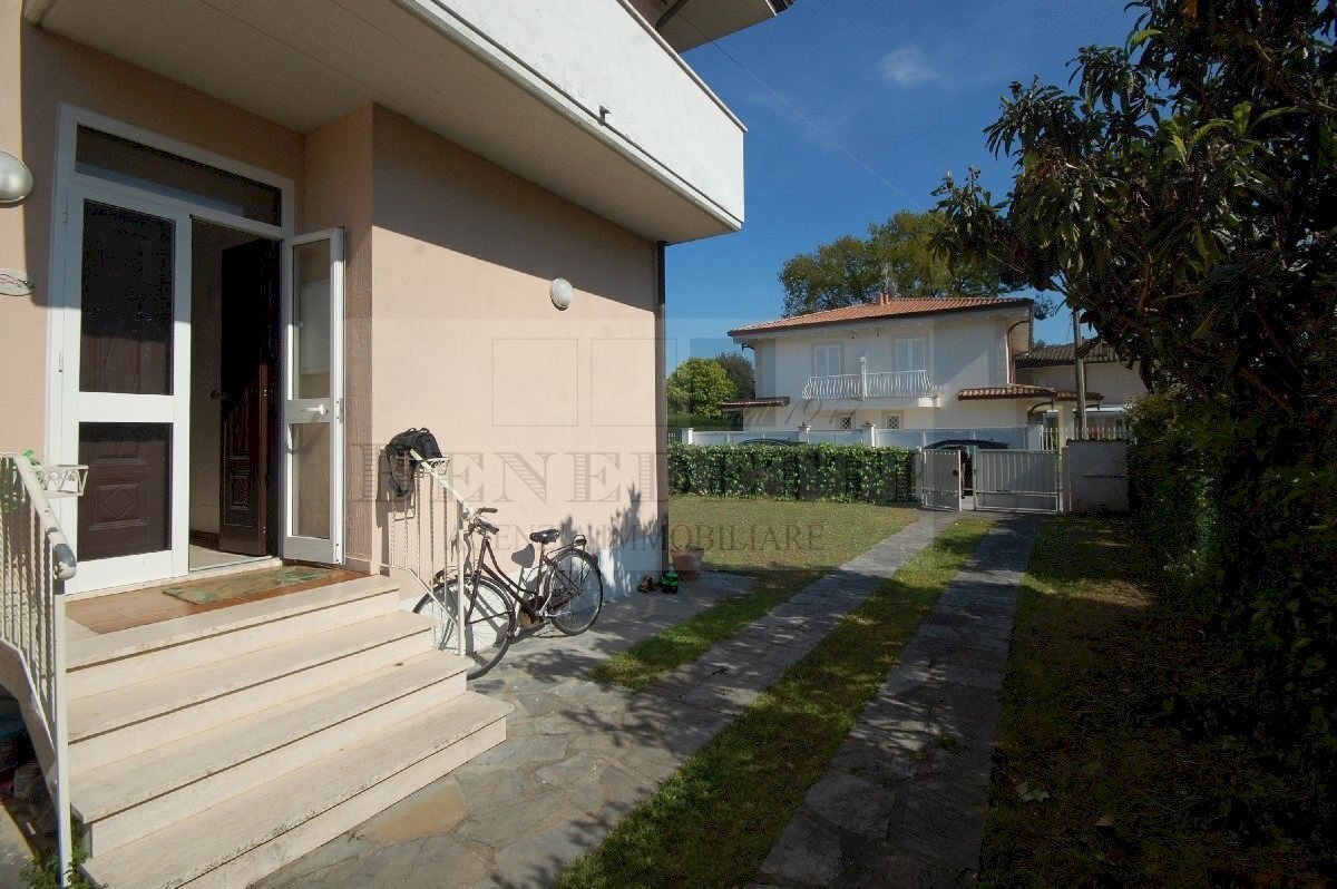 DSC_0004.JPG - Casa indipendente Via Massaua 37, Pietrasanta - foto 3