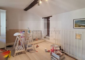 20241108_091358.jpg - Terratetto - Terracielo Via Borgo Sovrano 31, Stazzema - foto 24