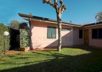 DSC_0002.JPG - Villa Via Pascoli, Pietrasanta - foto 3