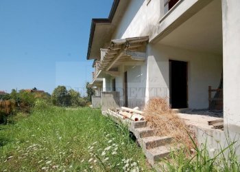 DSC_0005.JPG - Villetta Via Nostra Signora 12, Camaiore - foto 11