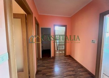 8.jpg - Quadrilocale Ivrea - foto 9