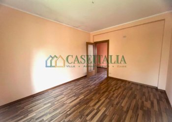 11.jpg - Quadrilocale Ivrea - foto 13