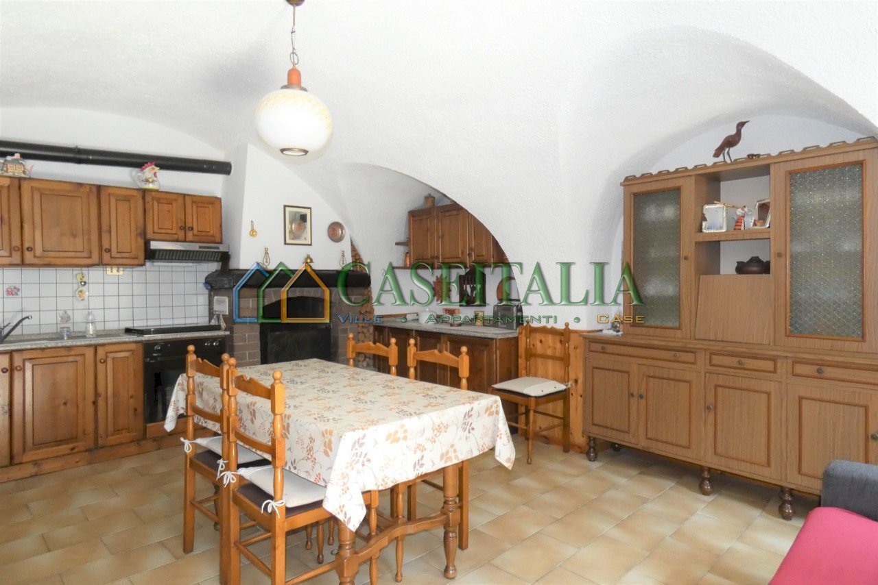 CUCINA - Villa Borgofranco d'Ivrea - foto 3