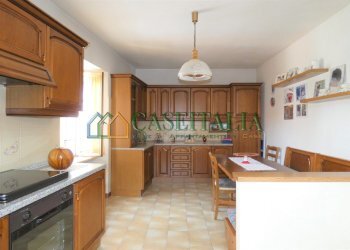 CUCINA2 - Villa Borgofranco d'Ivrea - foto 10