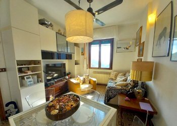 6.jpg - Porzione di casa Avegno - foto 6