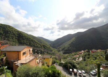 11b.jpg - Porzione di casa Avegno - foto 13