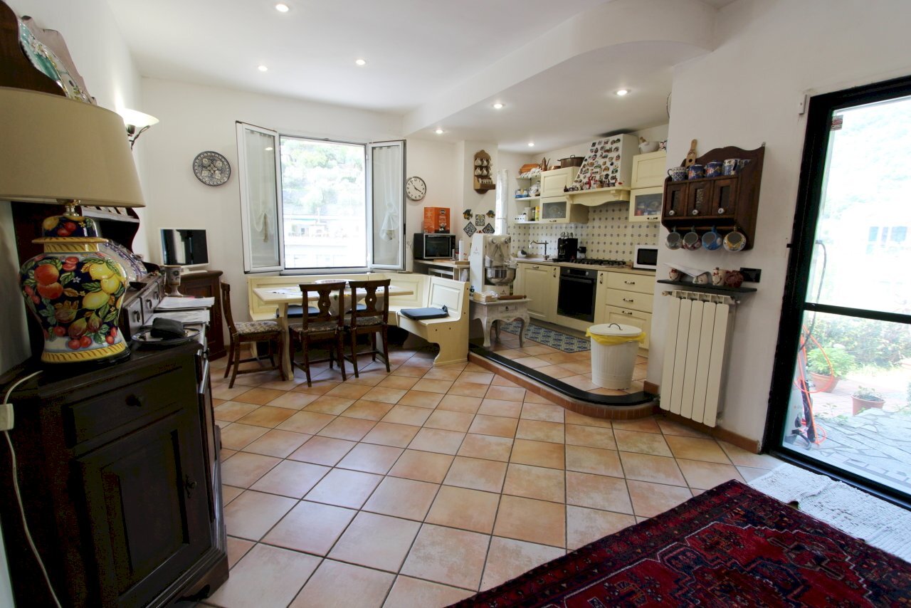 Soggiorno - Quadrilocale Recco - foto 1