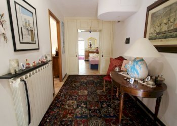 Ingresso - Quadrilocale Recco - foto 11