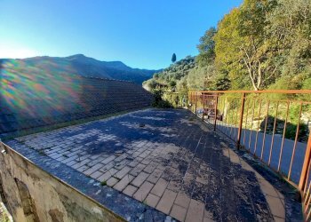 5.jpg - Villa Avegno - photo 6