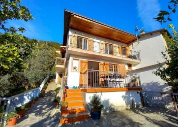 01.jpg - Terratetto - Terracielo Avegno - foto 1