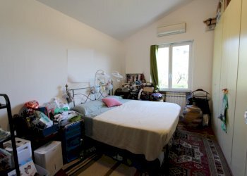 Camera matrimoniale - Villa Avegno - foto 17