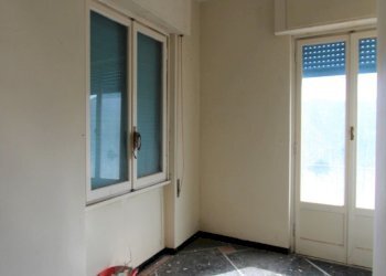 010 - Stanza (1).jpg - Locale Commerciale Uscio - foto 10