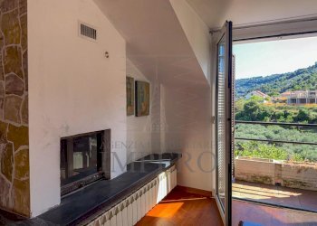 cucina - Appartamento Località Gray 14, Camporosso - foto 5