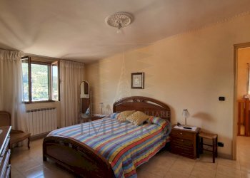 camera da letto matrimoniale - Trilocale Piazza Colletta 3, Ventimiglia - foto 6