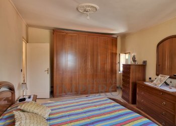 camera da letto matrimoniale - Trilocale Piazza Colletta 3, Ventimiglia - foto 7