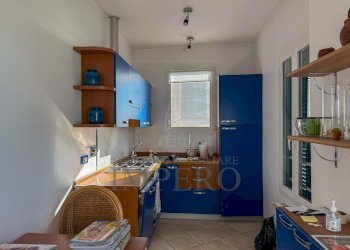 cucina - Quadrilocale Vico Hanbury 7, Ventimiglia - foto 3