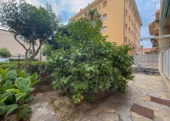 giardino - Quadrilocale Via Enzo Verrando 10, Bordighera - foto 18