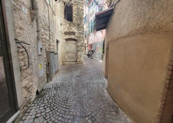 Immagine WhatsApp 2025-07-28 ore 18.32.13_c852e83b - Trilocale vicolo orsini 6, Camporosso - foto 6