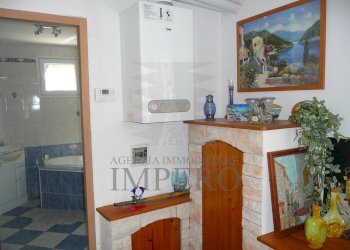 il disimpegno, la caldaia e il bagno - Quadrilocale Località Verrandi, Ventimiglia - foto 16