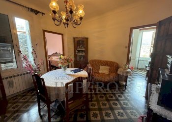 camera da letto - Apartment Via Rocca 3, Dolceacqua - photo 1