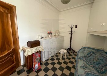 camera da letto - Apartment Via Rocca 3, Dolceacqua - photo 12