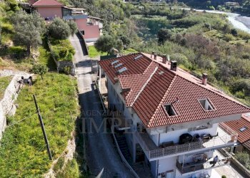 drone - Porzione di casa Frazione Varase 31, Ventimiglia - foto 1