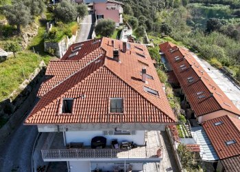 drone - Porzione di casa Frazione Varase 31, Ventimiglia - foto 2