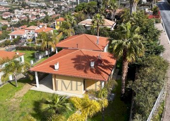 drone - Villa Via Coggiola 60, Bordighera - foto 1