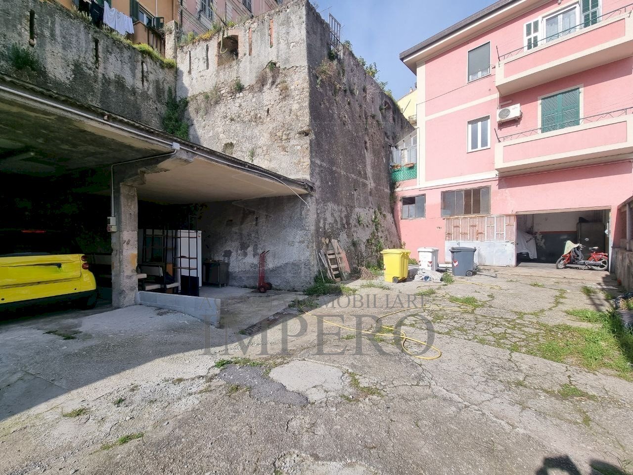 piazzale - Magazzino Via Giovanni Trossarelli 14, Ventimiglia - foto 2