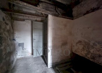 vano - Magazzino Via Giovanni Trossarelli 14, Ventimiglia - foto 11