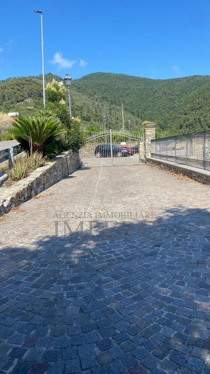 3 - Box Corso bernardo Leone, Seborga - foto 1