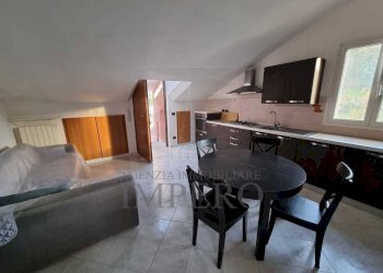 soggiorno con angolo cottura - Villa Corso Limone Piemonte 174, Ventimiglia - foto 4