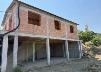 foto_2.jpg - Independent house Strada Boccone, Imperia - photo 2