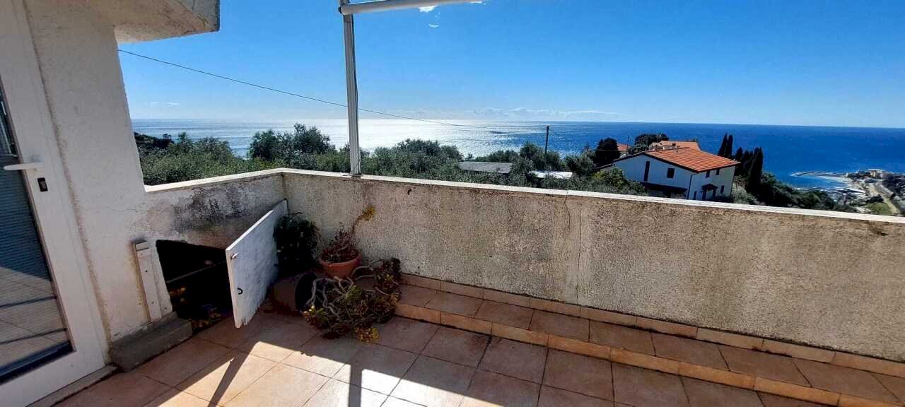 WhatsApp Image 2026-03-31 at 13.56.45.jpeg - Mansarda Strada del colle, Imperia - foto 3