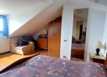 WhatsApp Image 2025-07-23 at 19.29.30.jpeg - Mansarda Strada del colle, Imperia - foto 14