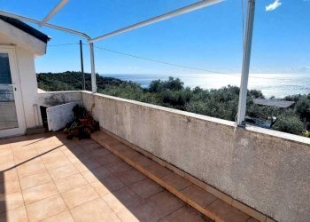 WhatsApp Image 2026-03-31 at 13.56.43.jpeg - Mansarda Strada del colle, Imperia - foto 1