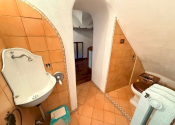 WhatsApp Image 2025-11-28 at 10.36.00 (5).jpeg - Appartamento Via Principale, Imperia - foto 25