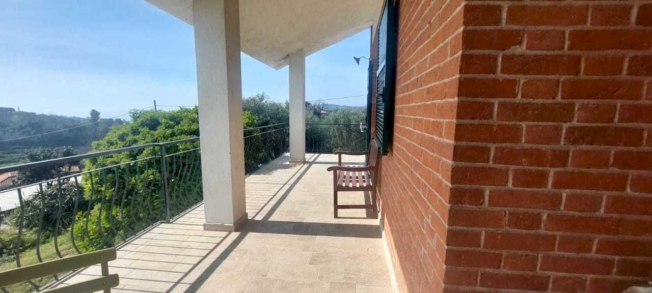 2.jpeg - Villa Via San Benedetto, Imperia - photo 2