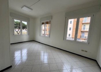 IMG_9358.jpg - Ufficio Via Raffaele Giannetti, Imperia - foto 5