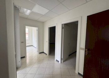 IMG_9368.jpg - Ufficio Via Raffaele Giannetti, Imperia - foto 15