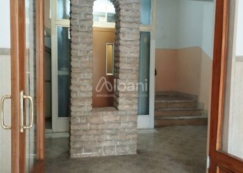 LE2041_LERICI_VENDITA_APP.TO_CON_SCENSORE (34).jpg - Appartamento Via Generale Ferrari 30, Lerici - foto 2