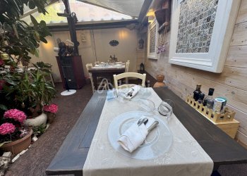 AC235_LERICI_VENDITA_ATTIVITA_COMMERCIALE (6).JPG - Ristorante Via Roma 14, Lerici - foto 7