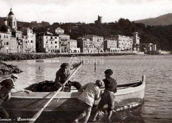 AC235_LERICI_VENDITA_ATTIVITA_COMMERCIALE (17).JPG - Ristorante Via Roma 14, Lerici - foto 15