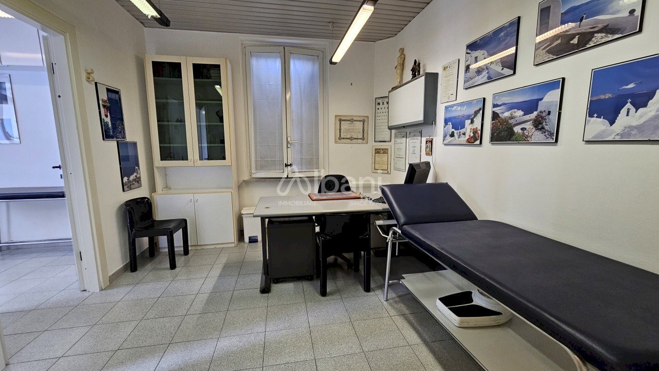 AFF502_studio medico_affitto_ufficio_prati di vezz - Office Vezzano Ligure - photo 1